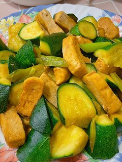 🥒乾煎豆乾炒櫛瓜🥒 的食譜成品照片