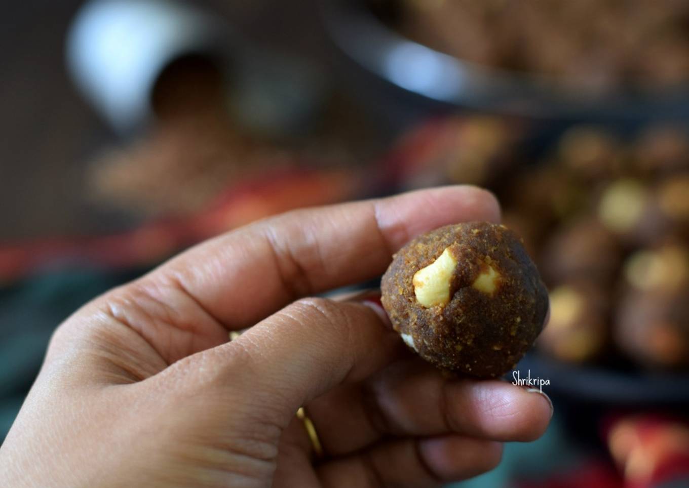 Thambittu Unde / Brown Rice Laddu