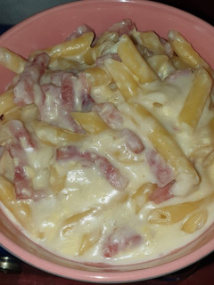 Una foto de Macarrones carbonara thermomix tm6