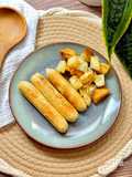 Salchichas de pollo caseras con queso cottage