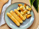 Salchichas de pollo caseras con queso cottage