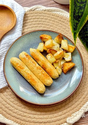 Una foto de Salchichas de pollo caseras con queso cottage