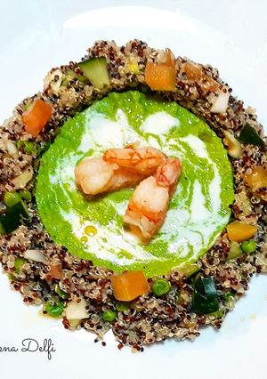 Foto di Quinoa verdure e gamberi