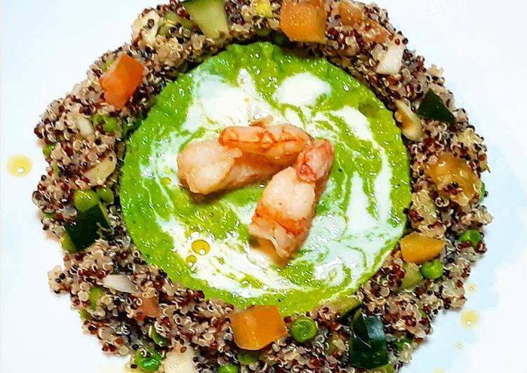 Quinoa verdure e gamberi
