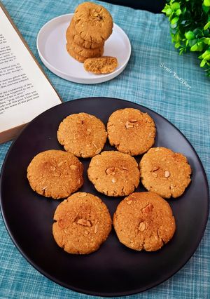 A picture of Whole wheat, Oats & Jaggery Cookies, Eggless.
