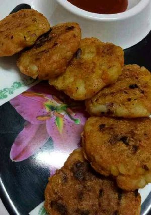 A picture of Potato chana pattice.