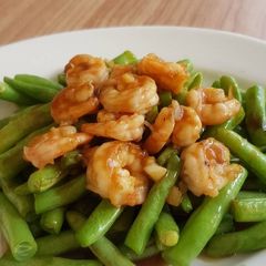 A picture of Sauteed Shrimp Bean Vegie With Oyster Sauce Dressing.