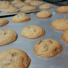 A picture of Moist Chocolate Chip Cookies.