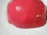 Mousse de piloncillo con jelly de tejocote con guayaba