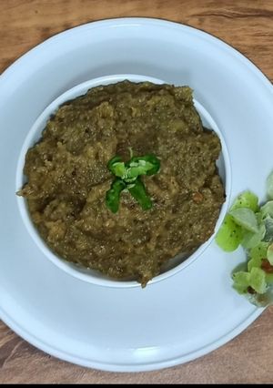 आवळ्याची चटणी (avlyachi chutney recipe in marathi) रेसिपी चे मुख्य फोटो 