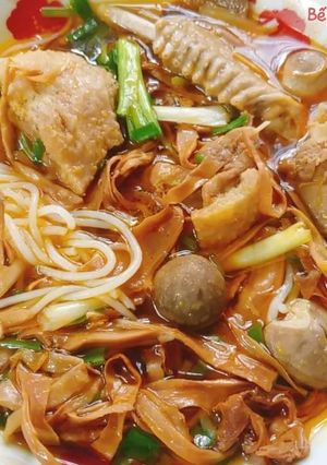 Hình của món Vịt nấu măng khô.