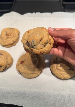 A picture of Cardamom Date Cookies.