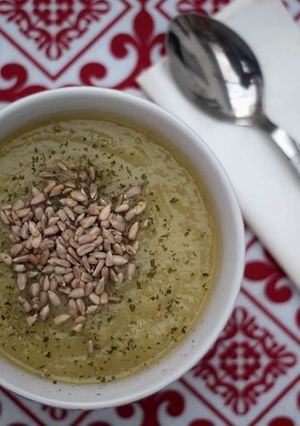 Foto de Sopa de alho francês e maçã