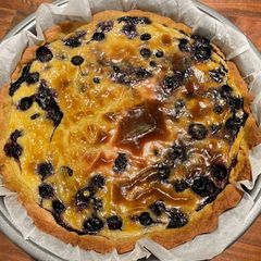 A picture of Blueberry Pie.