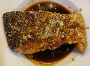 Hình của món Cá hồi áp chảo xốt Teriyaki (Seared Salmon with Teriyaki Sauce).