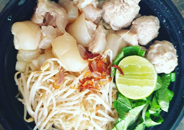 Recipe of Mie Kocok Bandung in 24 Minutes for Young Wife
