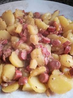 Una foto de Salchipapas vip