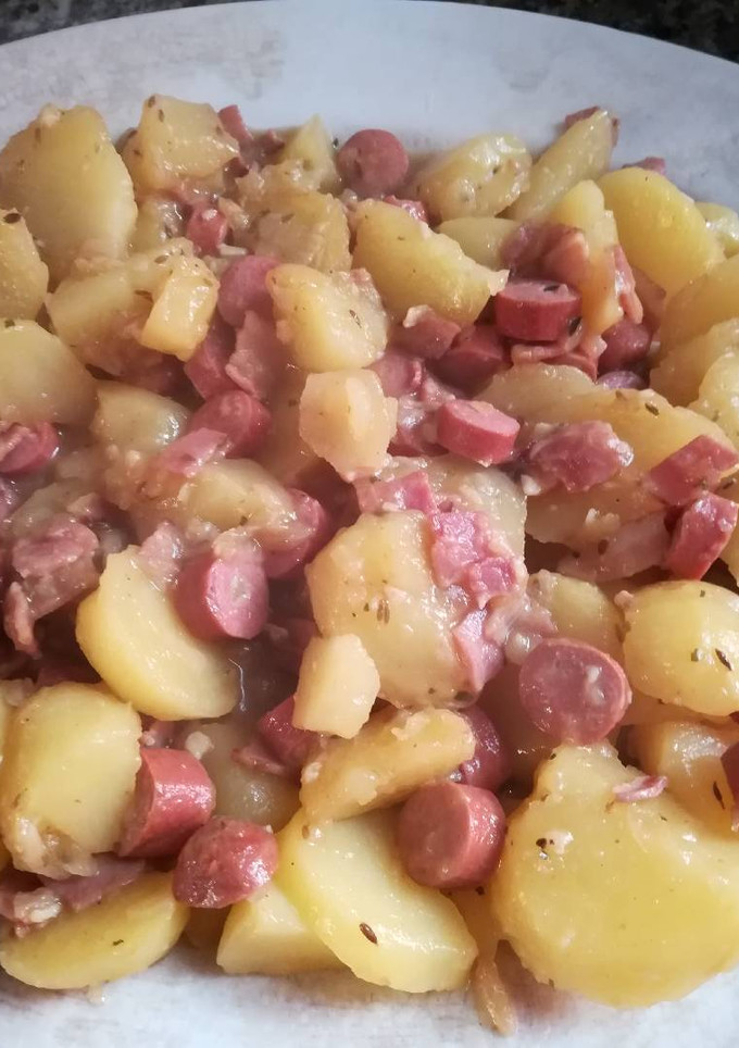 Una foto de Salchipapas vip
