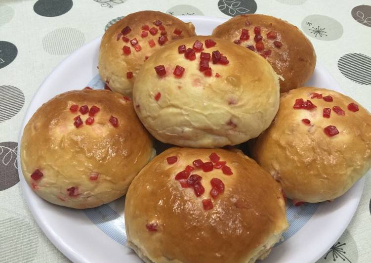 Step-by-Step Guide to Make Quick Eggless Sweet buns with cow milk