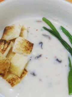 Foto resep Mushroom Soup with Toasted Bread