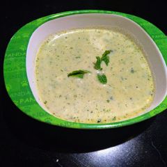 A picture of Broccoli soup.