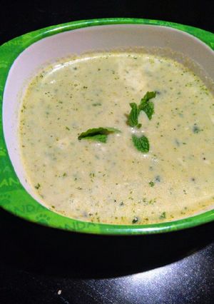 A picture of Broccoli soup.
