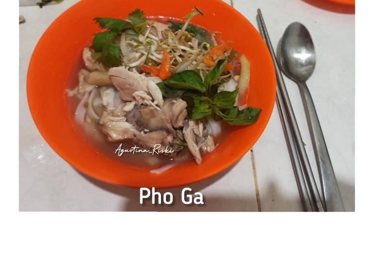 Pho Ga (Mi Ayam Vietnam)