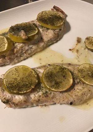 Une photo de Filets de dorade sébaste au citron vert et aneth