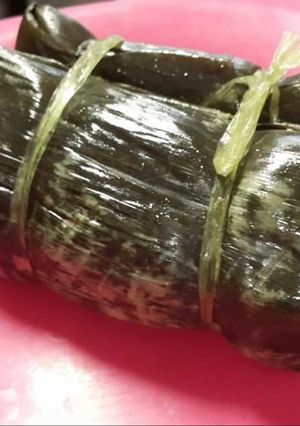 A picture of Khao Tom Mud (Thai Sticky Rice Banana Parcels).