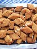 Meethi Khajooren/Mathri