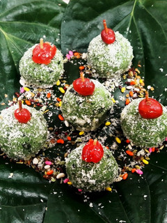 हरे भरे पान लड्डू (Hare bhare paan ladoo recipe in Hindi) रेसिपी मुख्य फोटो
