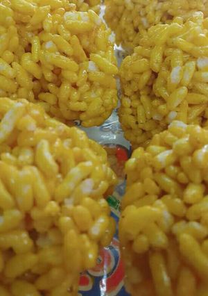 मुरमुरा लड्डू (Murmura ladoo recipe in Hindi) रेसिपी मुख्य फोटो