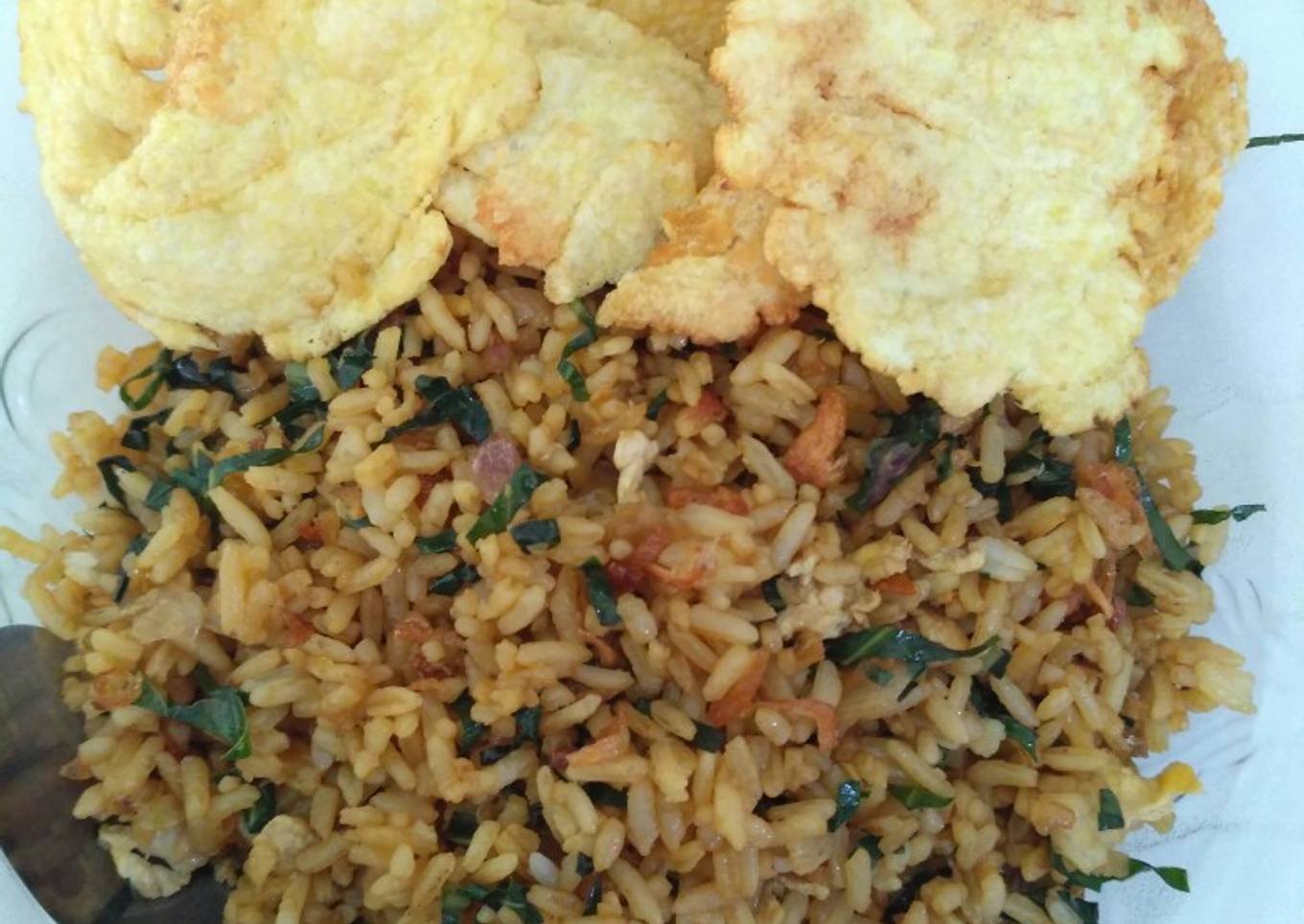 Nasi goreng special daun mengkudu