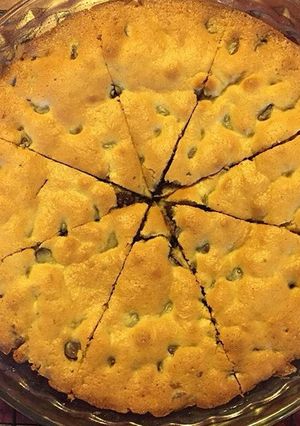 A picture of Chocolate chip cookie cake.