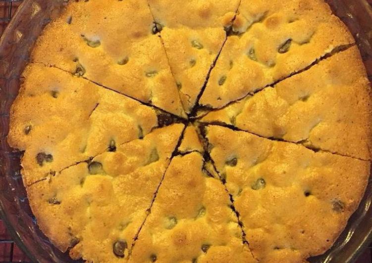 Simple Way to Prepare Any-night-of-the-week Chocolate chip cookie cake