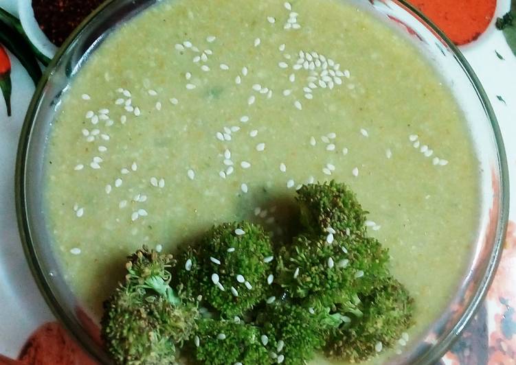 Recipe of Speedy Broccoli with Sesame Seeds Soup