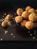 Multigrain Atta Ladoo
