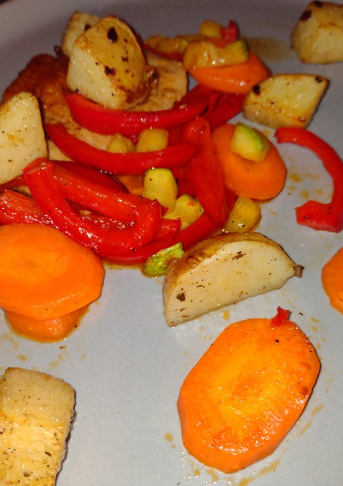 Una foto de Lomo de cerdo flameado con verduras