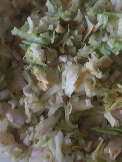 Una foto de Ensalada tropical con aguacate