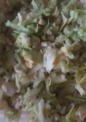 Una foto de Ensalada tropical con aguacate
