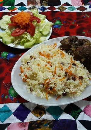 عکسی از دستور قابلی پلو غذای خوشمزه افغانستان😋🍖🍚