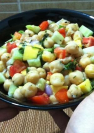 A picture of Mexican chickpea salad.
