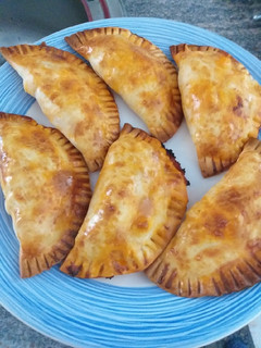 Una foto de Empanadillas de atún, huevo duro y pimiento morrón 😋