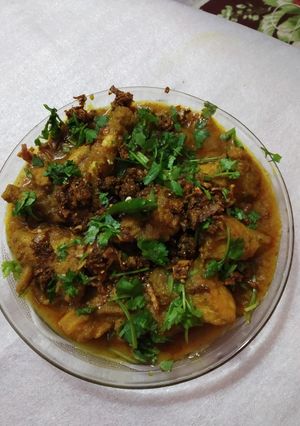 A picture of Chicken curry.