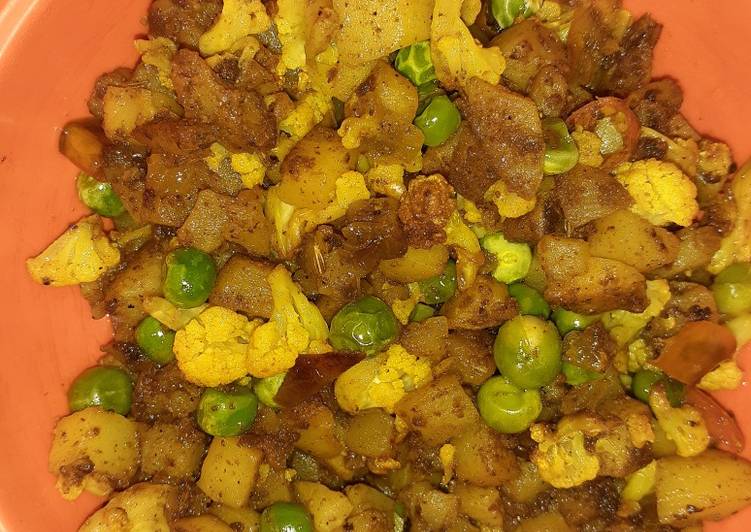 Aloo gobhi matar ki sabji