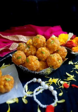A picture of Boondi Ladoo.