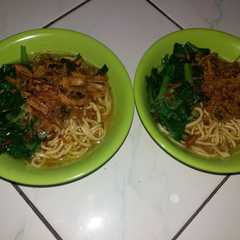 รูปของ Mie Ayam Solo sederhana