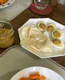 Huevos rellenos de mejillones y atún