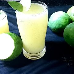 A picture of Sweet lime mint juice.