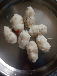 கார கொழுக்கட்டை (Kaara kolukattai recipe in tamil) செய்முறை முக்கிய புகைப்படம்